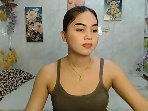 Snapshot of ur_asiankat chatting on June 8, 7:53 am ur asiankat online show from June 8, 7:53 am