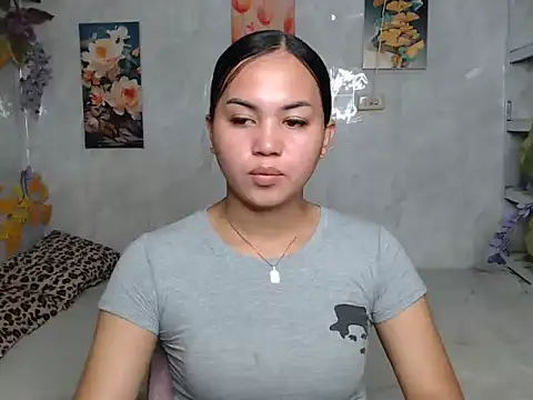 Snapshot of ur_asiankat chatting on July 24, 11:25 pm ur asiankat online show from July 24, 11:25 pm