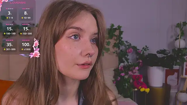 Snapshot of Flora_DeVille chatting on July 27, 6:04 pm Flora DeVille online show from July 27, 6:04 pm