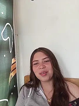 Snapshot of DiamondNath_ chatting on May 4, 12:45 pm DiamondNath online show from May 4, 12:45 pm