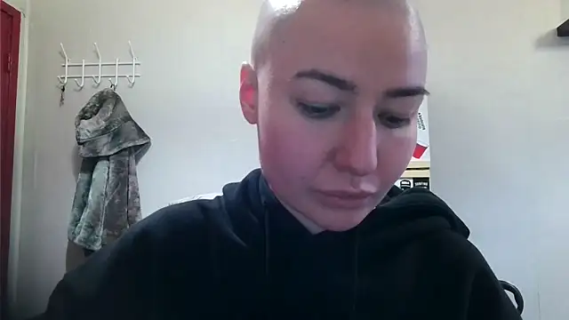 Julia Bright online show from April 30, 5:08 pm