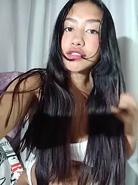 Hot Sophy  online show from August 7, 11:23 am