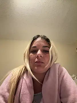 suris94 online show from April 30, 6:47 pm