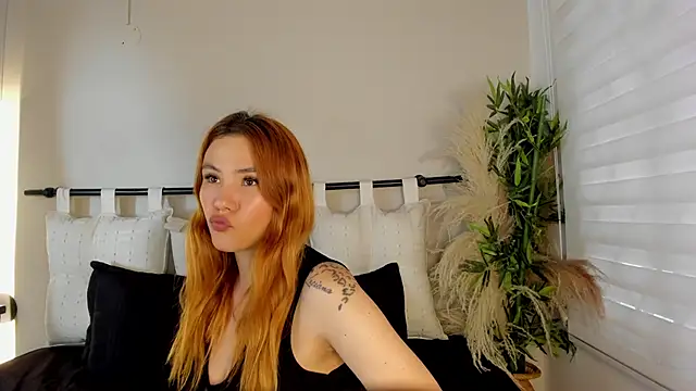 Snapshot of _zoe_3 chatting on May 11, 12:22 pm zoe 3 online show from May 11, 12:22 pm