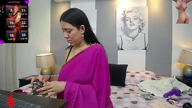 Snapshot of _tamara_priya_ chatting on July 7, 11:36 am tamara priya online show from July 7, 11:36 am
