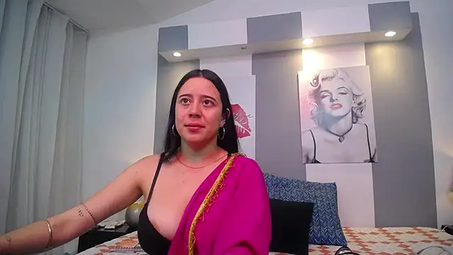 Snapshot of _tamara_priya_ chatting on July 21, 11:34 am tamara priya online show from July 21, 11:34 am