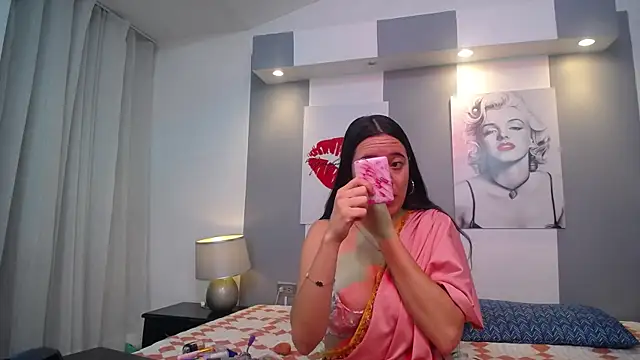 Snapshot of _tamara_priya_ chatting on July 22, 11:35 am tamara priya online show from July 22, 11:35 am