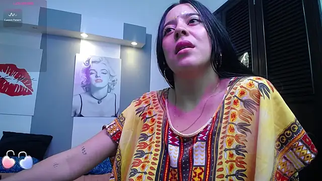 Snapshot of _tamara_priya_ chatting on July 28, 4:39 pm tamara priya online show from July 28, 4:39 pm