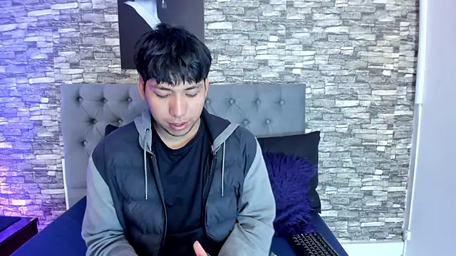 Snapshot of jhoan_evanss chatting on July 5, 4:19 am jhoan evanss online show from July 5, 4:19 am