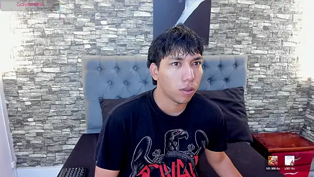 Snapshot of jhoan_evanss chatting on July 11, 2:47 am jhoan evanss online show from July 11, 2:47 am