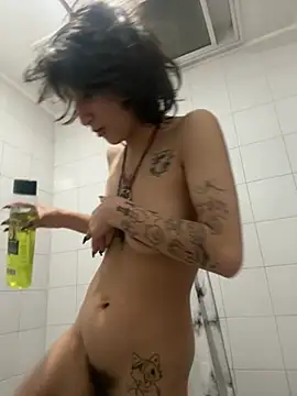 Snapshot of Evelin_Hellsing chatting on June 2, 1:40 am Evelin Hellsing online show from June 2, 1:40 am