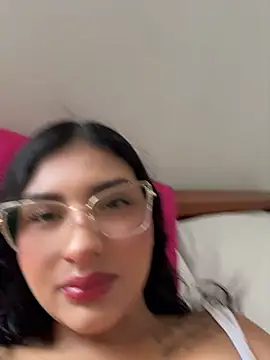 Snapshot of SabrinaX_X chatting on August 4, 5:04 pm SabrinaX X online show from August 4, 5:04 pm