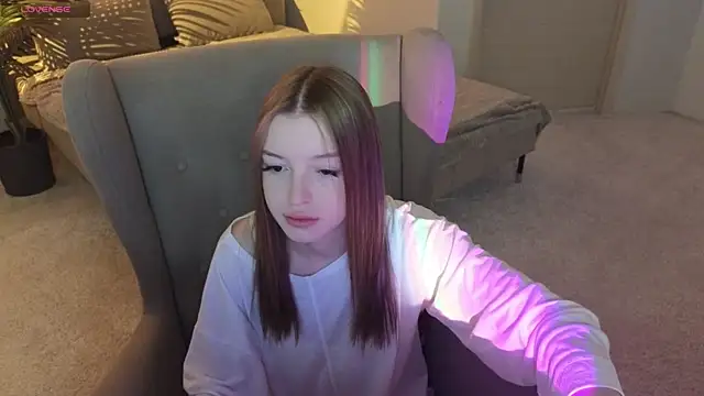 Snapshot of Eva_Th0mpson chatting on July 15, 1:11 am Eva Th0mpson online show from July 15, 1:11 am