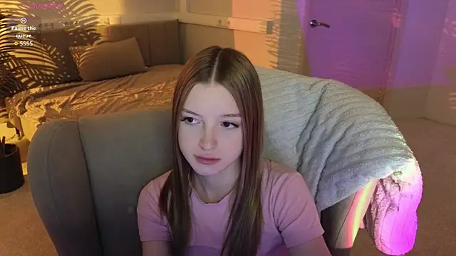 Snapshot of Eva_Th0mpson chatting on July 19, 1:09 am Eva Th0mpson online show from July 19, 1:09 am