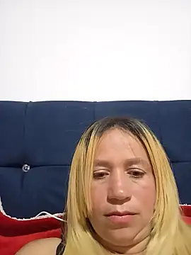 Afroditabadgirl online show from May 7, 10:04 pm