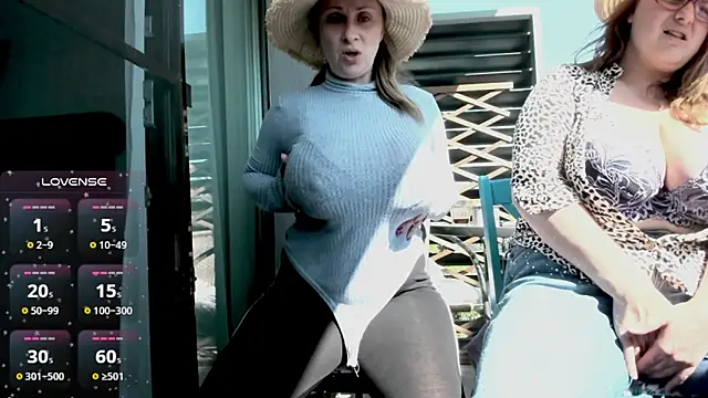 Snapshot of BrinaLovee chatting on May 16, 6:32 am BrinaLovee online show from May 16, 6:32 am