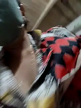 Snapshot of Banana-zz chatting on May 30, 2:47 pm Banana-zz online show from May 30, 2:47 pm