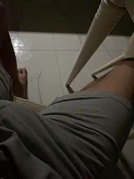Snapshot of serkan_10 chatting on May 17, 7:32 pm serkan 10 online show from May 17, 7:32 pm