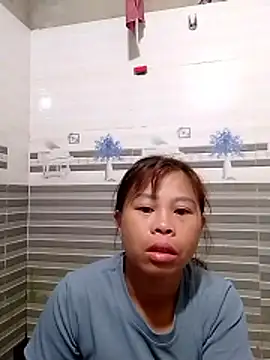 Snapshot of daisyy2 chatting on May 15, 9:00 pm daisyy2 online show from May 15, 9:00 pm