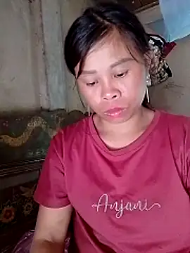 Snapshot of daisyy2 chatting on June 13, 8:01 am daisyy2 online show from June 13, 8:01 am
