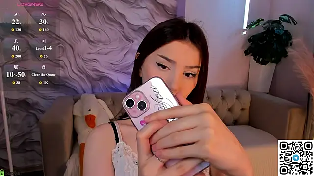 Snapshot of Lonny_Peach chatting on July 24, 3:04 am Lonny Peach online show from July 24, 3:04 am