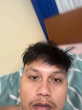 Snapshot of Ashtonfuckingboi chatting on June 10, 6:34 am Ashtonfuckingboi online show from June 10, 6:34 am