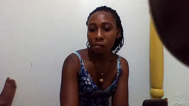 Snapshot of Rerpuss chatting on June 6, 7:02 am Rerpuss online show from June 6, 7:02 am