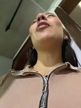 Snapshot of Julieth_ec chatting on July 31, 12:37 pm Julieth ec online show from July 31, 12:37 pm