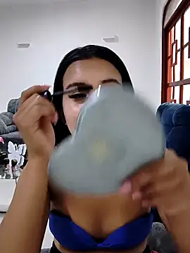 Snapshot of SCARLETVELVET_ chatting on August 4, 1:36 pm SCARLETVELVET online show from August 4, 1:36 pm
