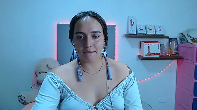 Snapshot of anyela_bubble18 chatting on August 8, 2:47 am anyela bubble18 online show from August 8, 2:47 am