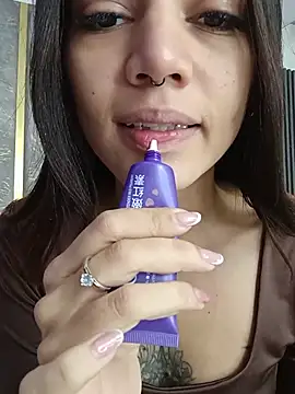 Snapshot of VeroJenkins_ chatting on July 16, 11:49 am VeroJenkins online show from July 16, 11:49 am