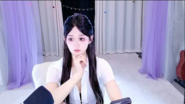 Snapshot of Wa-Nini chatting on June 13, 9:13 pm Wa-Nini online show from June 13, 9:13 pm