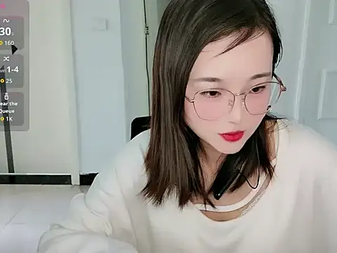 Zouzou-66 online show from May 6, 7:46 am