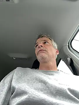 Snapshot of Thor-82 chatting on May 18, 10:54 am Thor-82 online show from May 18, 10:54 am