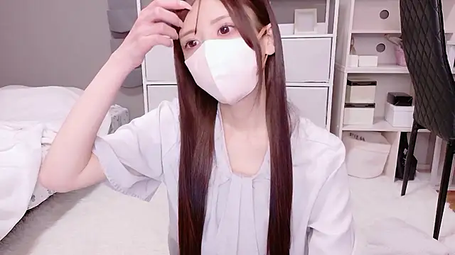 hina mochi online show from May 9, 3:50 pm