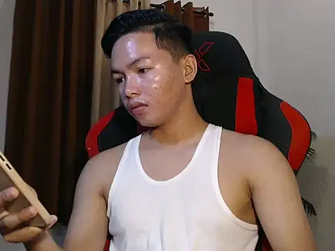 Snapshot of hot_asian02 chatting on July 4, 12:06 am hot asian02 online show from July 4, 12:06 am