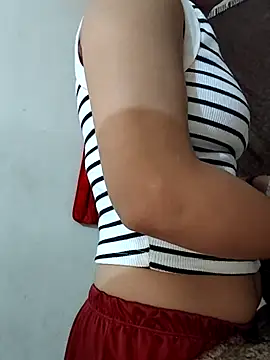 Snapshot of kiran-baby chatting on May 20, 5:19 pm kiran-baby online show from May 20, 5:19 pm