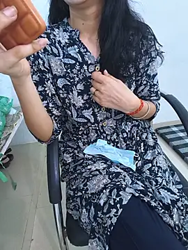 Snapshot of zoya_baby_ chatting on June 22, 6:54 am zoya baby online show from June 22, 6:54 am