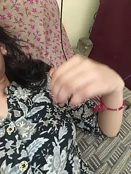 Snapshot of zoya_baby_ chatting on July 28, 7:39 pm zoya baby online show from July 28, 7:39 pm