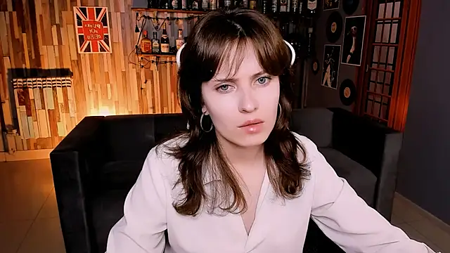 Snapshot of LolaDominara chatting on June 11, 7:28 am LolaDominara online show from June 11, 7:28 am