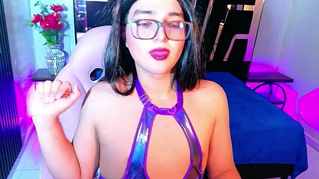 Snapshot of Gaby_Gil_ chatting on June 2, 2:30 pm Gaby Gil online show from June 2, 2:30 pm