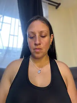 Snapshot of Cloe-Fire chatting on June 18, 11:03 am Cloe-Fire online show from June 18, 11:03 am