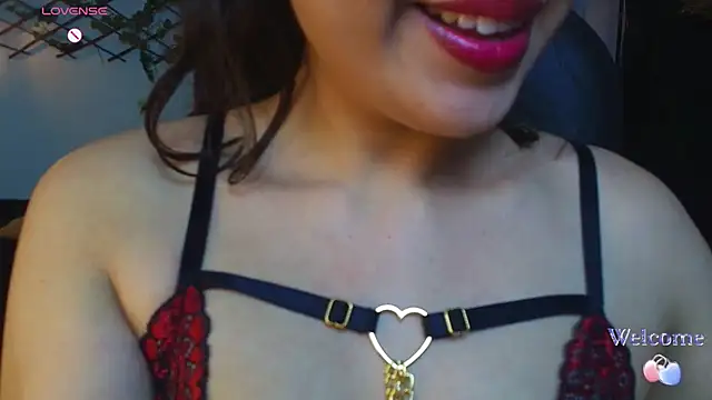 Snapshot of Lubnna chatting on June 3, 10:48 pm Lubnna online show from June 3, 10:48 pm