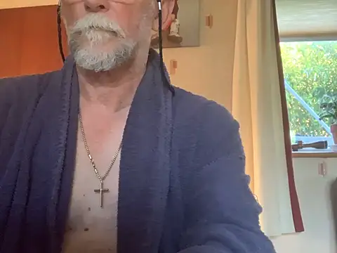 Snapshot of Moonraker64 chatting on July 3, 5:03 am Moonraker64 online show from July 3, 5:03 am