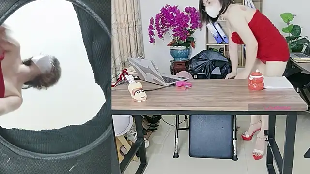 Snapshot of Elidabeth_Mart chatting on July 7, 4:26 am Elidabeth Mart online show from July 7, 4:26 am