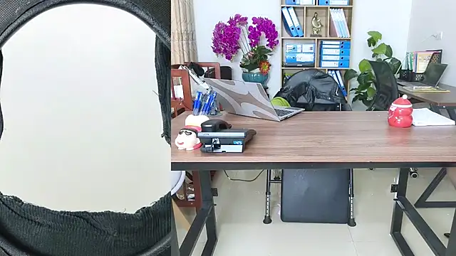 Snapshot of Elidabeth_Mart chatting on August 2, 5:28 am Elidabeth Mart online show from August 2, 5:28 am