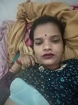 Snapshot of Student_garl_1 chatting on June 19, 4:44 pm Student garl 1 online show from June 19, 4:44 pm