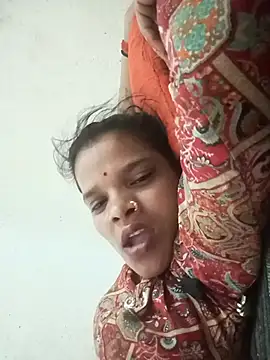 Snapshot of Student_garl_1 chatting on June 25, 11:59 am Student garl 1 online show from June 25, 11:59 am
