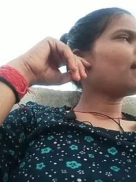 Snapshot of Student_garl_1 chatting on July 1, 1:34 pm Student garl 1 online show from July 1, 1:34 pm