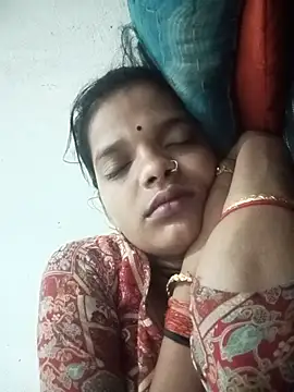 Snapshot of Student_garl_1 chatting on July 8, 11:42 pm Student garl 1 online show from July 8, 11:42 pm